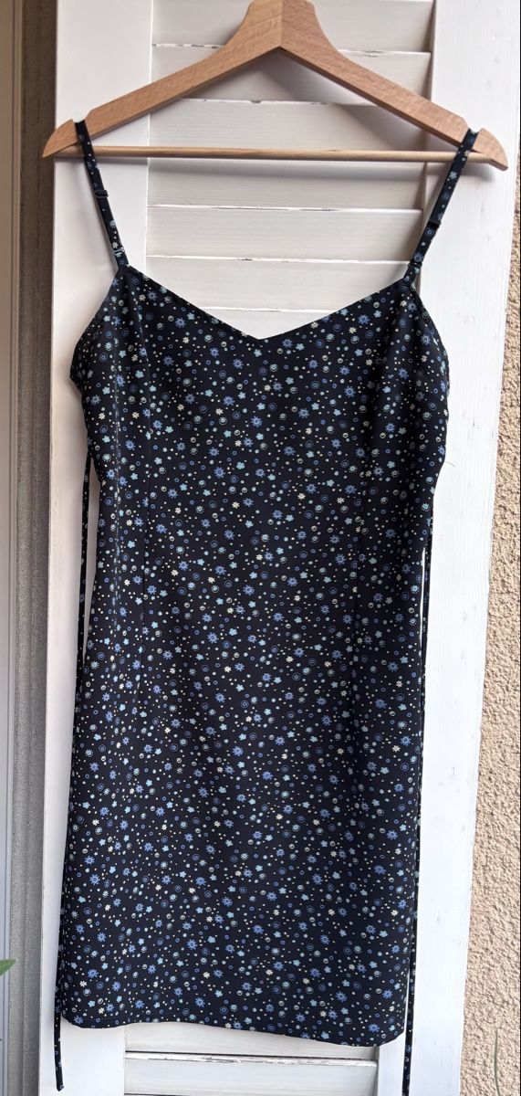 Robes: Süsses Kleid Mango M – D'occasion à Zürich par Ellex