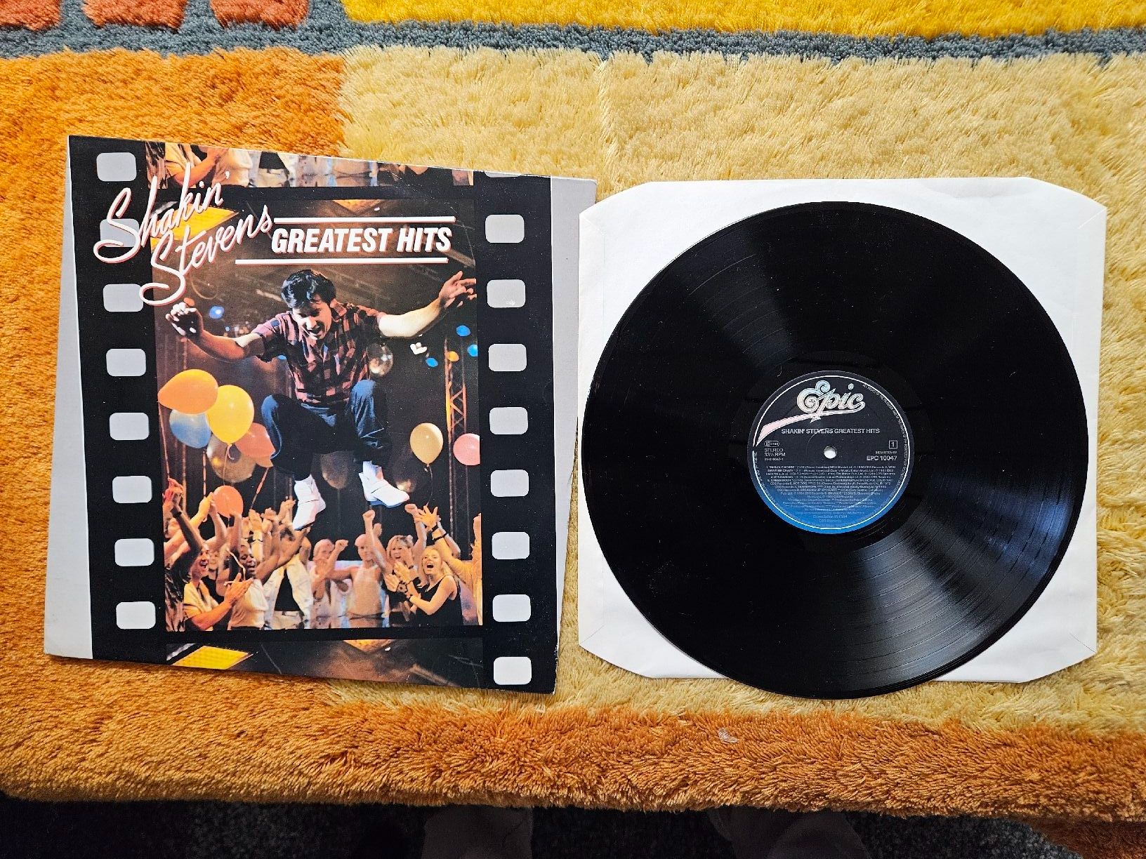 Dischi in vinile: Shakin Stevens Schallplatte Lp - Greatest Hits – Nuovo (secondo la descrizione) da Lyss venduto da Alexine