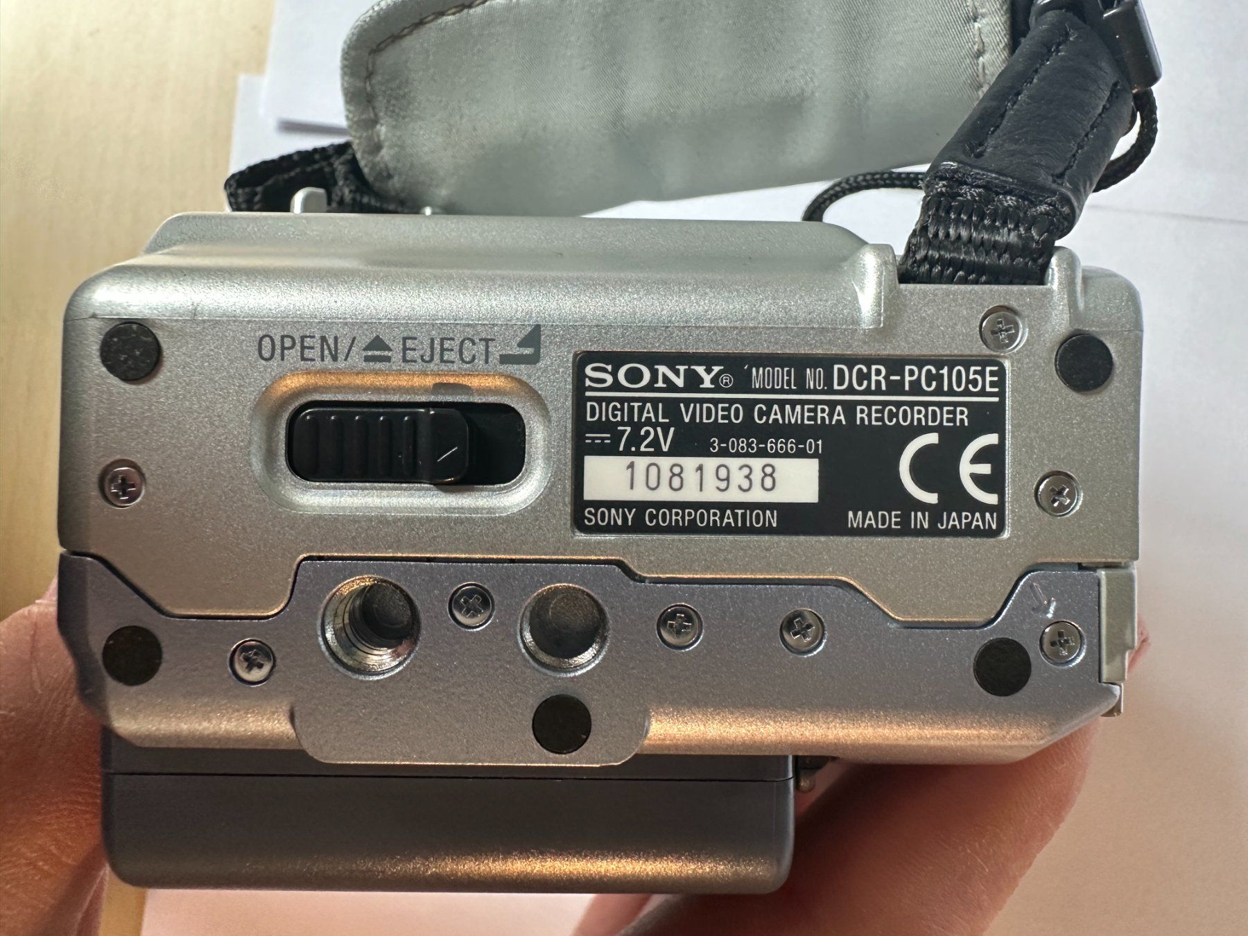 Sony Camcorder: Filmkamera Sony DCR - PC105 E PAL – Gebraucht aus Laupen ZH von Mcafi02 6