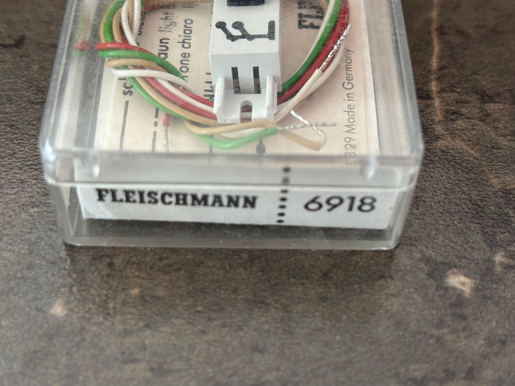 Fleischmann Modellini di ferrovie: Fleischmann 6918 Stellpult-Signalschalter – Nuovo e nell'imballaggio originale da Hauterive NE venduto da eriamch 1