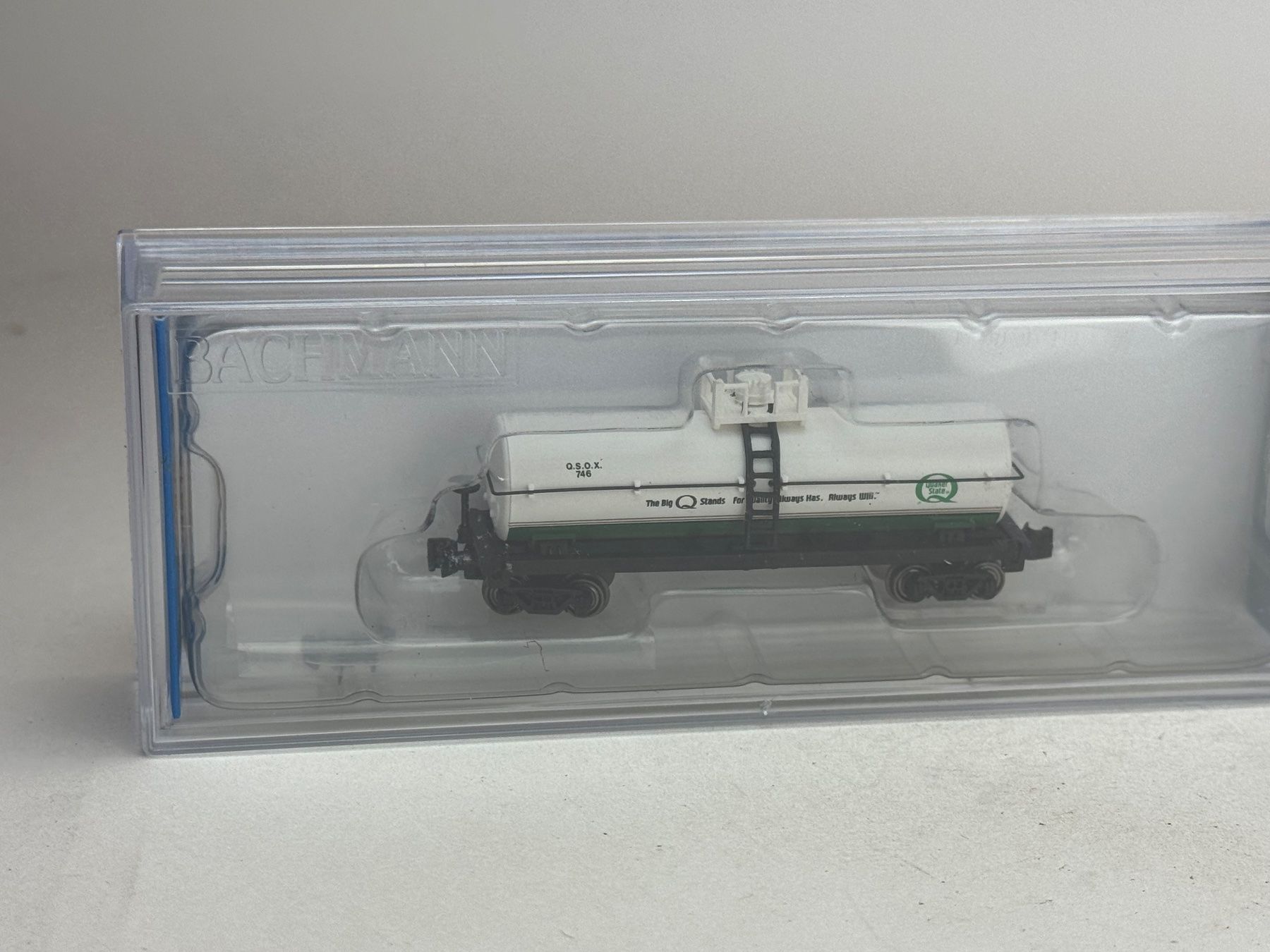 Modelleisenbahnen: EX-  Bachmann Kesselwagen Quaker State – Gebraucht aus Elm von Wikmtz