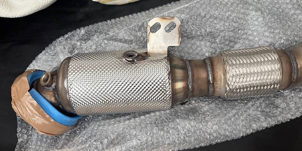 BMW Échappements: Downpipe hjs mit Ch gutachen – Neuf avec emballage d'origine à Gossau SG par fra_8r8b