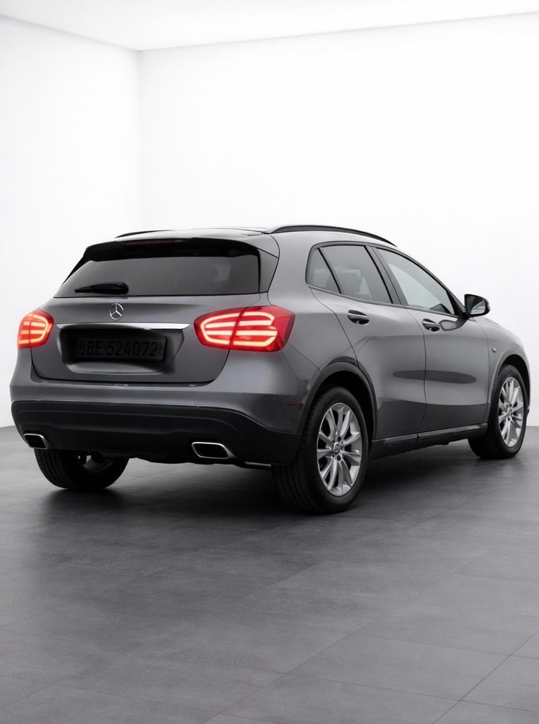 Mercedes-Benz Automobili: Mercedes-Benz GLA 200d 4Matic – Usato da Bern venduto da alessiotedesco1 2