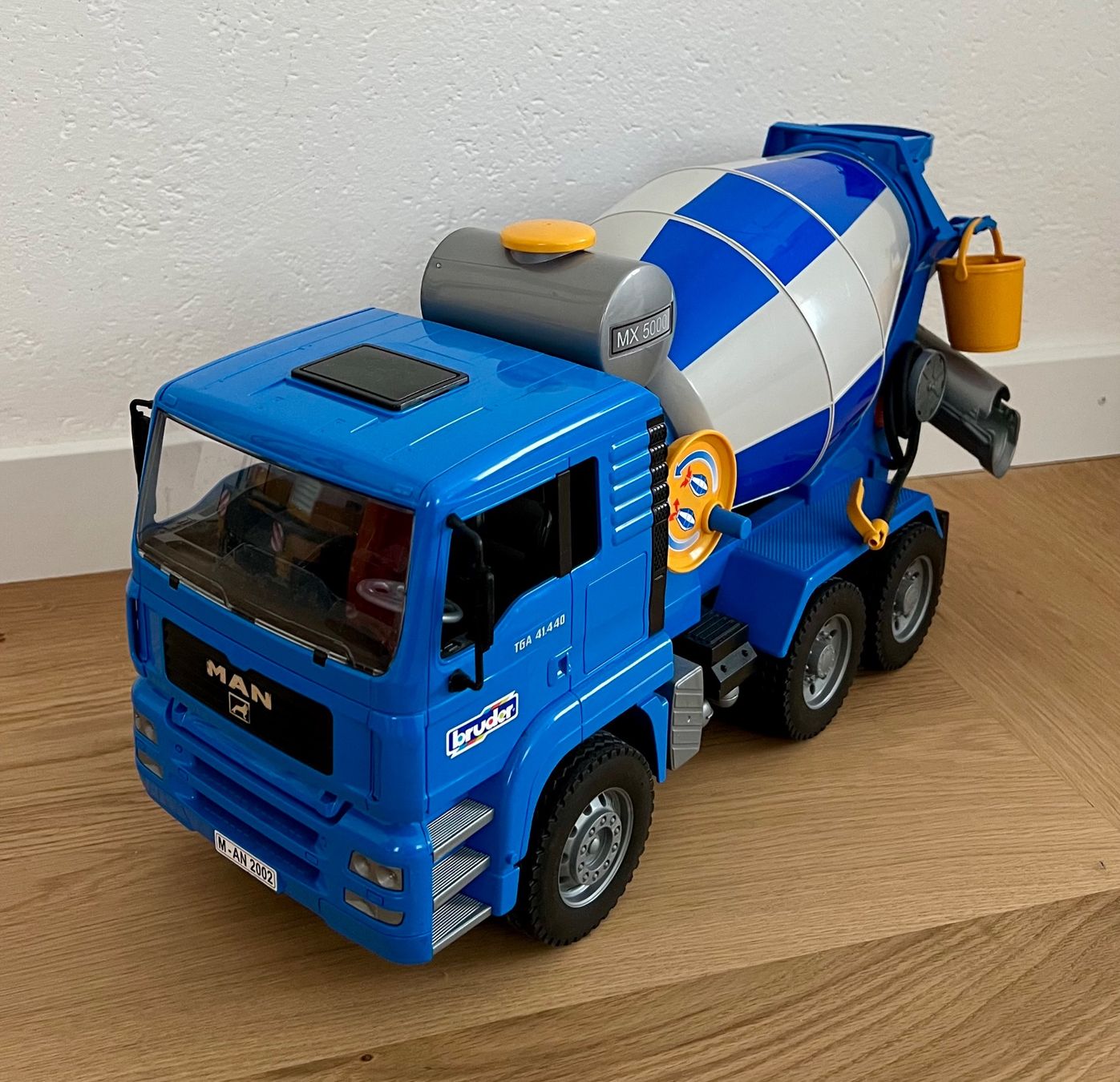 Bruder Giocattoli: Bruder Betonmischer LKW – Usato da Zürich venduto da Amri08