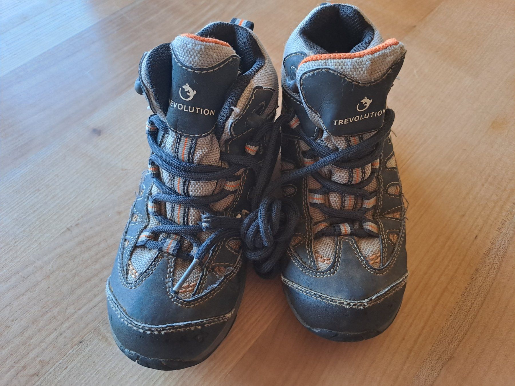 Trevolution Scarpe per ragazzi: Trekking Schuhe Trevolution Gr. 29 – Usato da Menzingen venduto da pia012