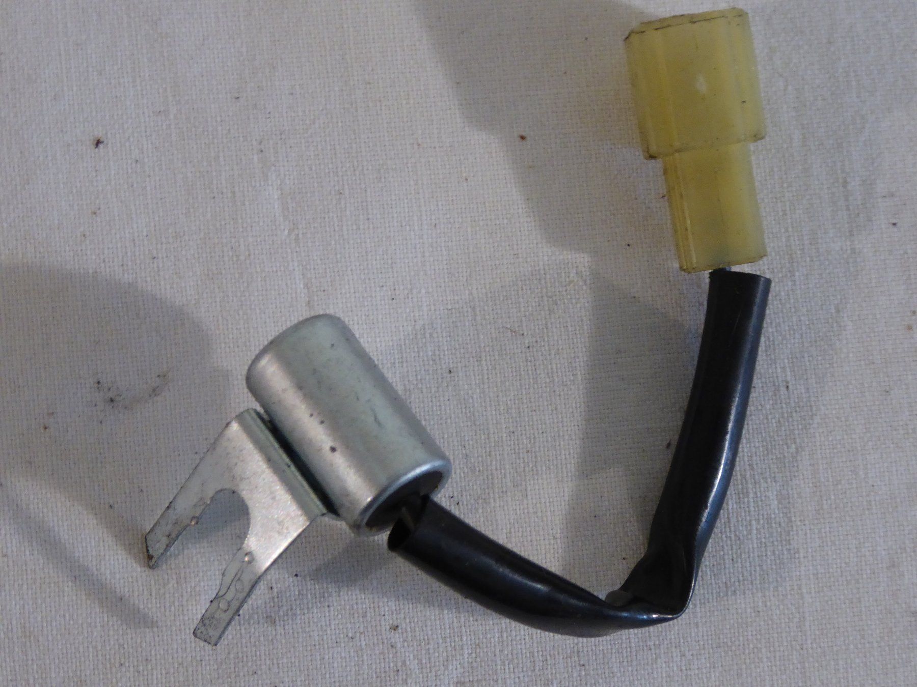 Toyota Tutti pezzi di ricambio auto: Toyota Supra MK3 Sensor – Usato da Ennetbühl venduto da VPHS 1