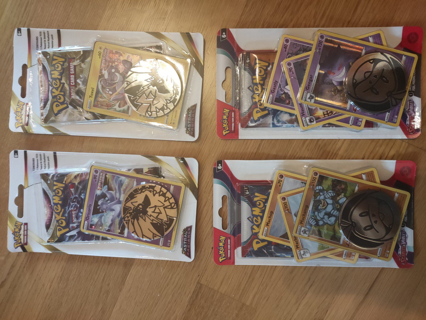 Pokémon Carte collezionabili: 4 Original Pokémon Booster Blister – Usato da Regensdorf venduto da Donaldduck0907