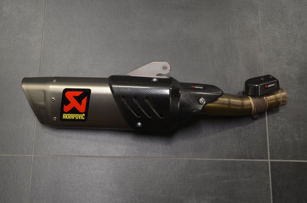 Yamaha R6 Akrapovic Auspuff Jahrgang 2017 - 2023 (Gebraucht) in ...