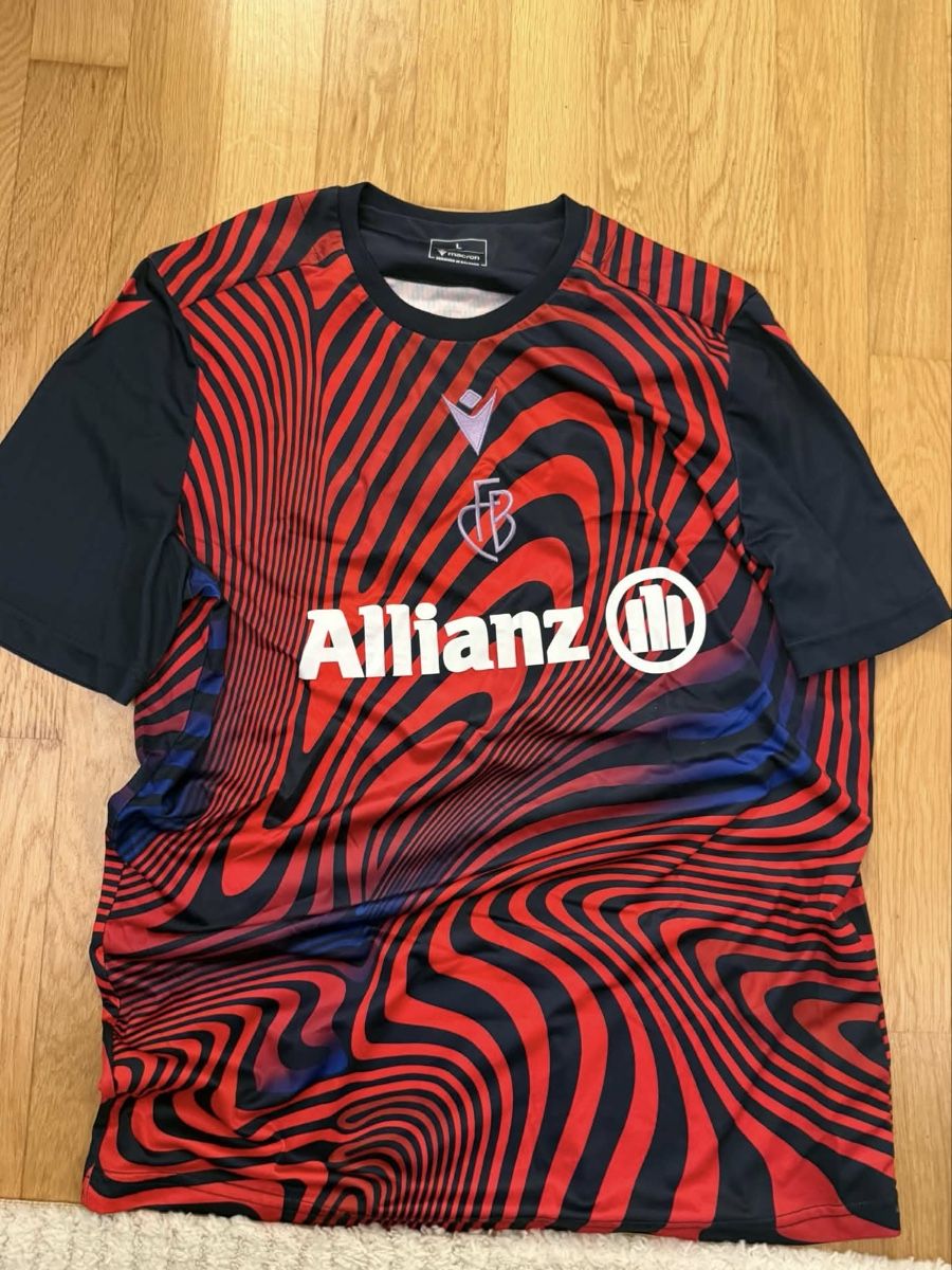 Maillots de corps & Pantalons: FC Basel Matchprepared Trainingstrikot Allianz – D'occasion à Basel par eli_n5yh