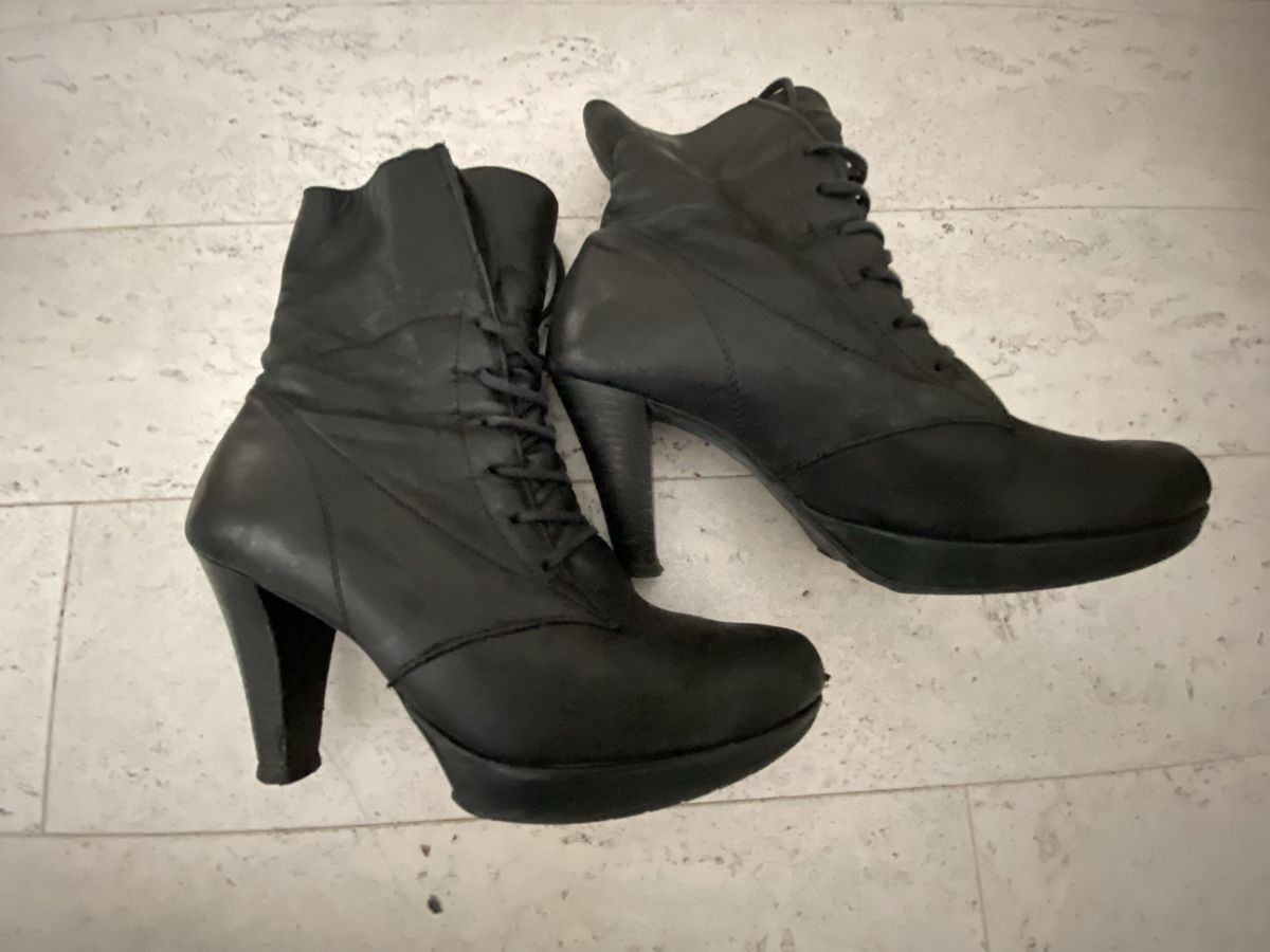 Paul Green Scarpe da donna: Paul Green - Schwarze Leder Stiefeletten – Usato da Bellach venduto da Legdance 1