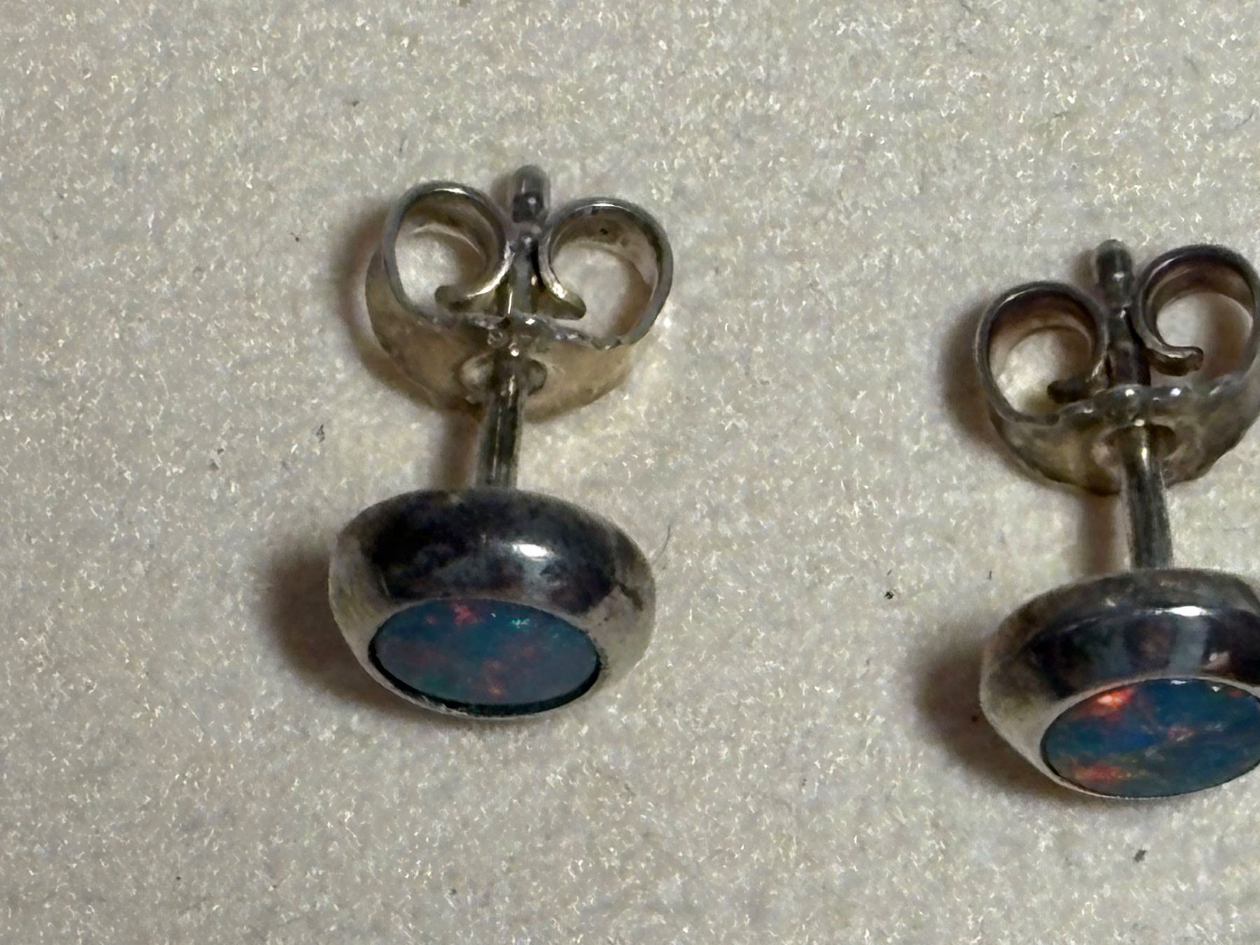 Boucles d'oreille: 1 Paar silber Ohrstecker 925 mit Opalen – D'occasion à St. Peterzell par verena40 2