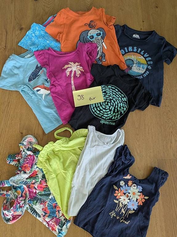 Lotti & Set di vestiti: Grösse 98: Kleiderwundertüte :-) – Usato da Turbenthal venduto da Famara2010 1