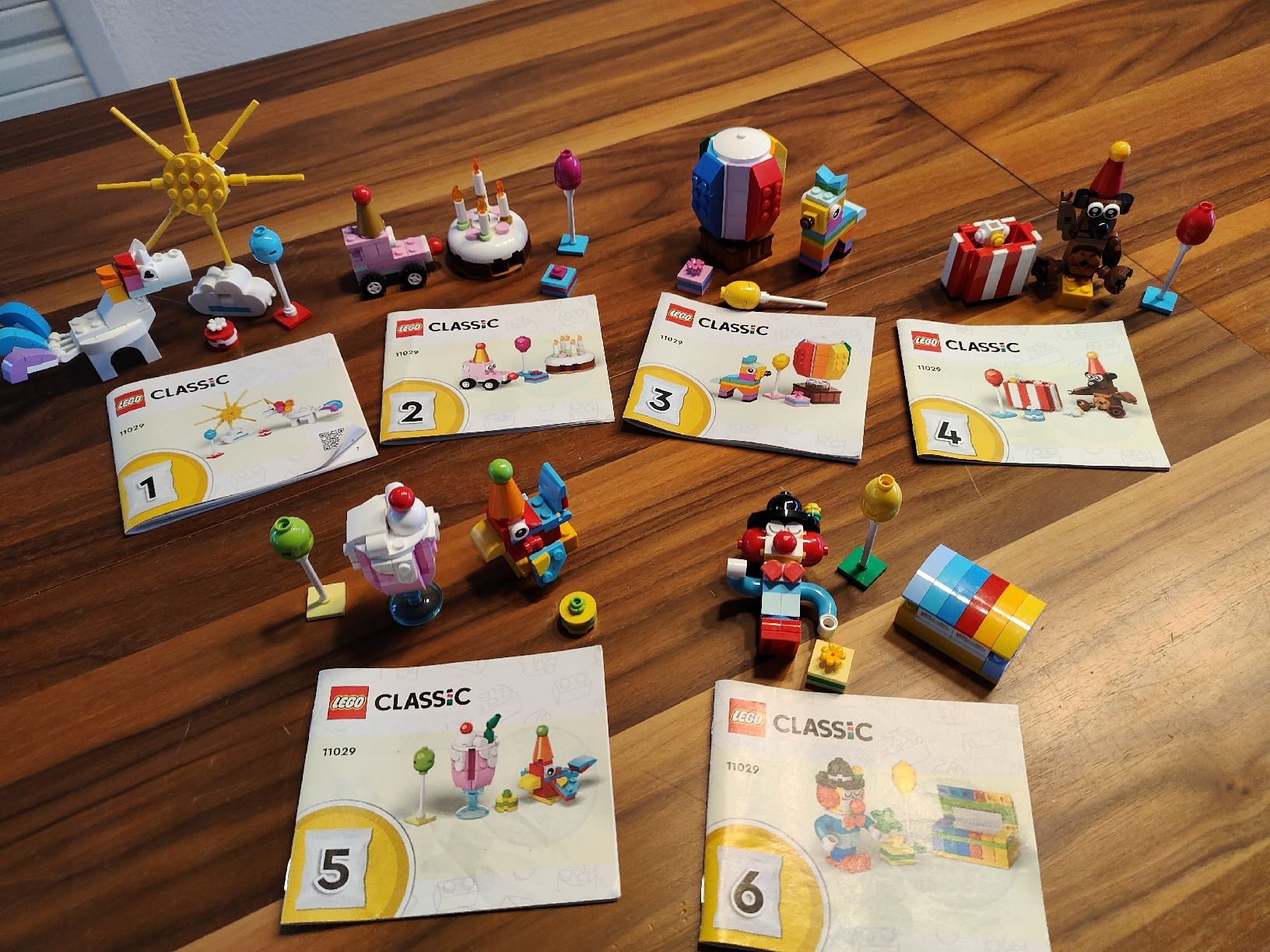 Lego Giocattoli: LEGO Classic 11029 Party-Set – Usato da Bäretswil venduto da Foif5