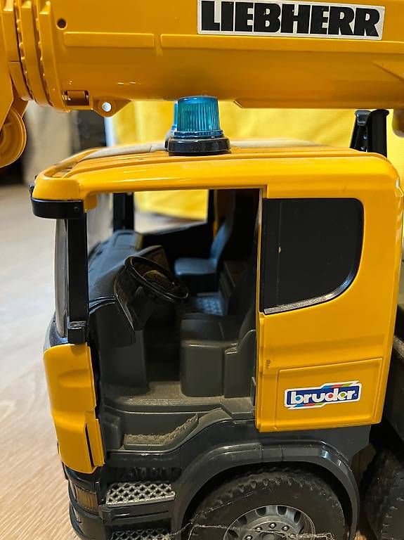 Jouets: Bruder Kranlastwagen – D'occasion à Cazis par Sibrag 2