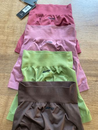 BO+TEE LEGGINGS/SHORTS/HOSE Gr.XS NEU (4 Stk.) Sport/Fitness