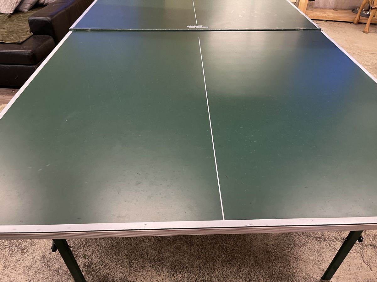Tennis de table: Tischtennis  Tisch  – D'occasion à Dietikon par Kompsognat02