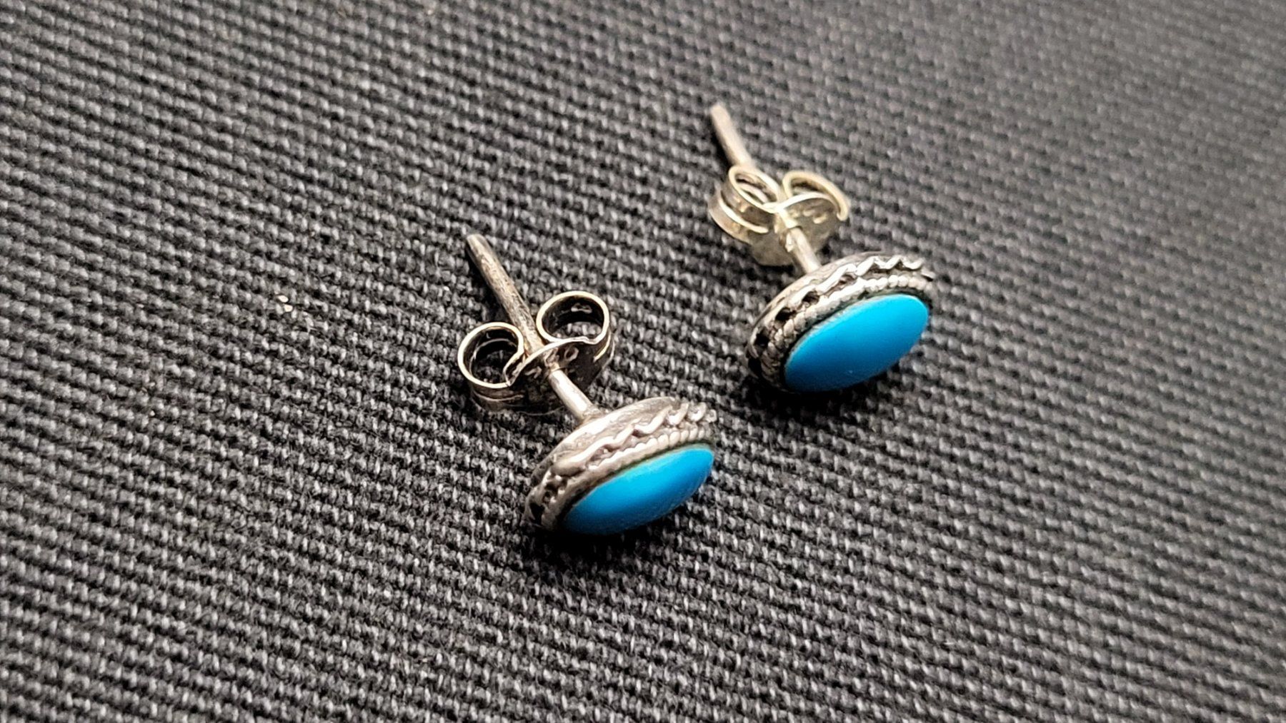 Boucles d'oreille: Silber-Ohrstecker mit Türkis – D'occasion à Basel par spinne02 2