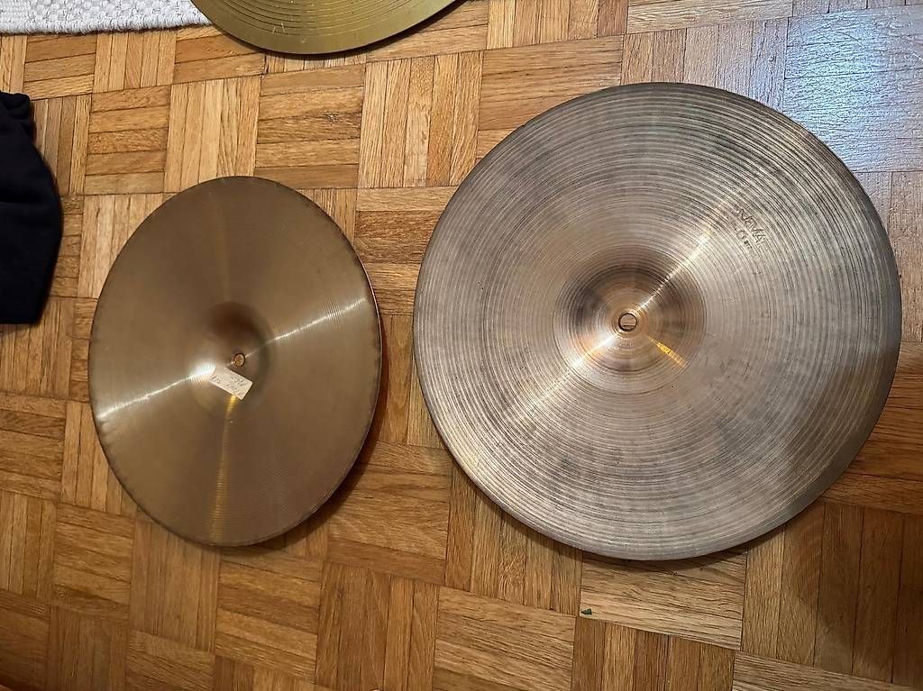 Instruments de musique: Paiste Dixie Hi-Hat Medium Thin – D'occasion à Zürich par jan_mck9 2