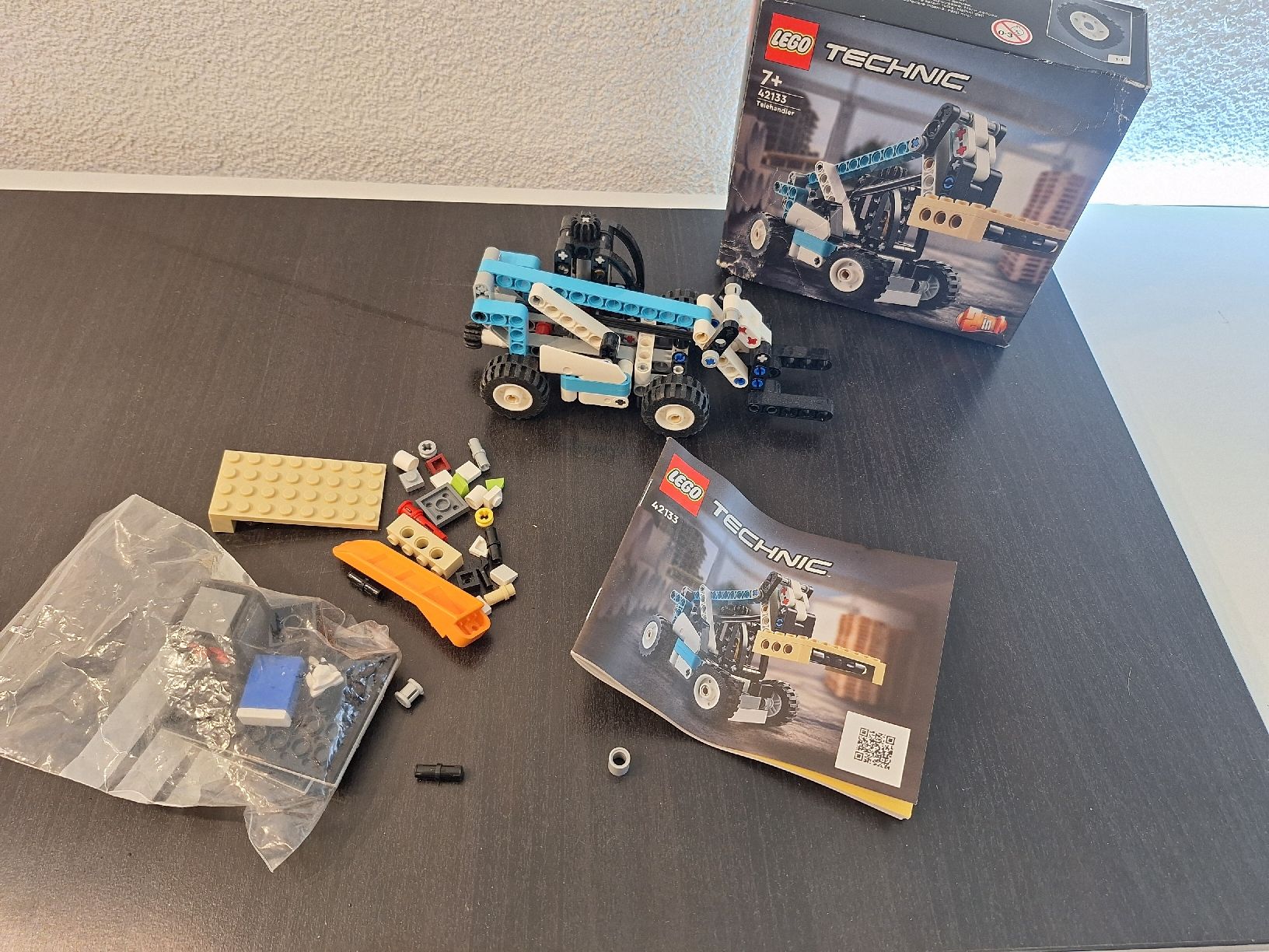 Lego Spielzeuge: LEGO Technic 42133 Teleskoplader  – Gebraucht aus Horw von lee_mml6 1