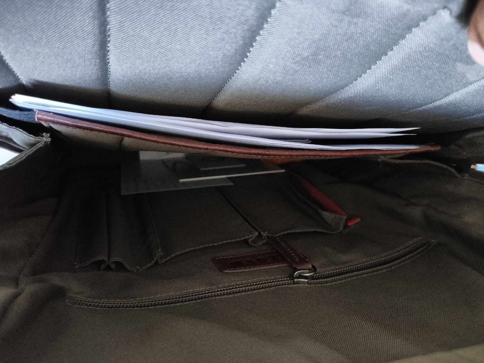 Rucksäcke: Lloyd Backpack Brown Leather Used – Gebraucht aus Zürich von sha_vw65 5