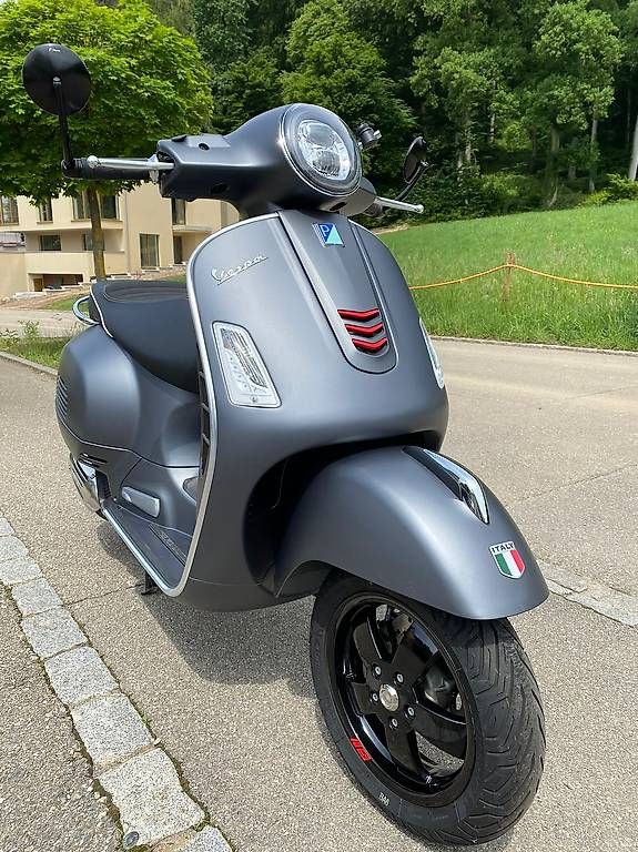Vespa Scooter: Vespa GTS 125 Super – Usato da Zürich venduto da FortySixGmbH 2