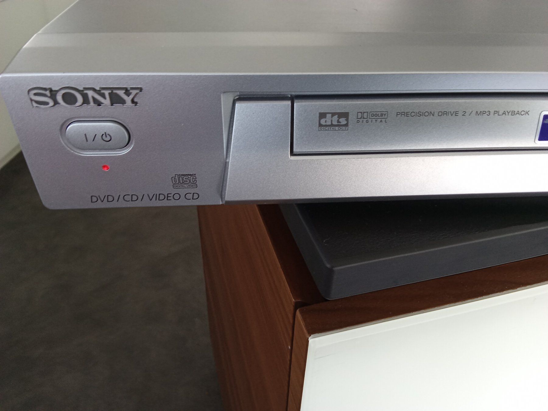 Alle DVDs: DVD Sony Player – Gebraucht aus Aathal-Seegräben von seewiesapp 5