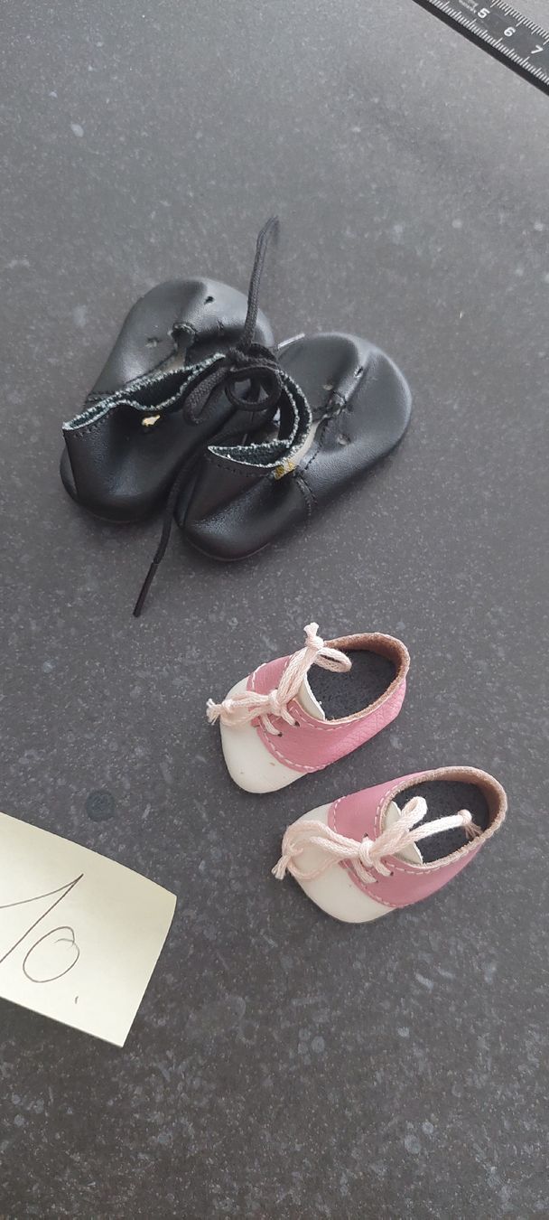 Poupées: 3Paar Puppenschuhe  – Neuf (Voir description) à Muri AG par nindo1 8