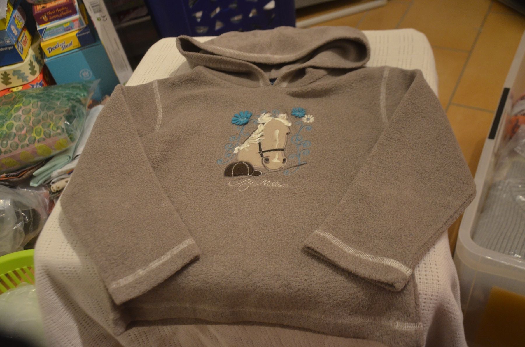 Maglioni & Felpe: TAILLE 116 - 2 STUCK PULLOVER FLEECE – Usato da Chiasso venduto da Dolly015 1