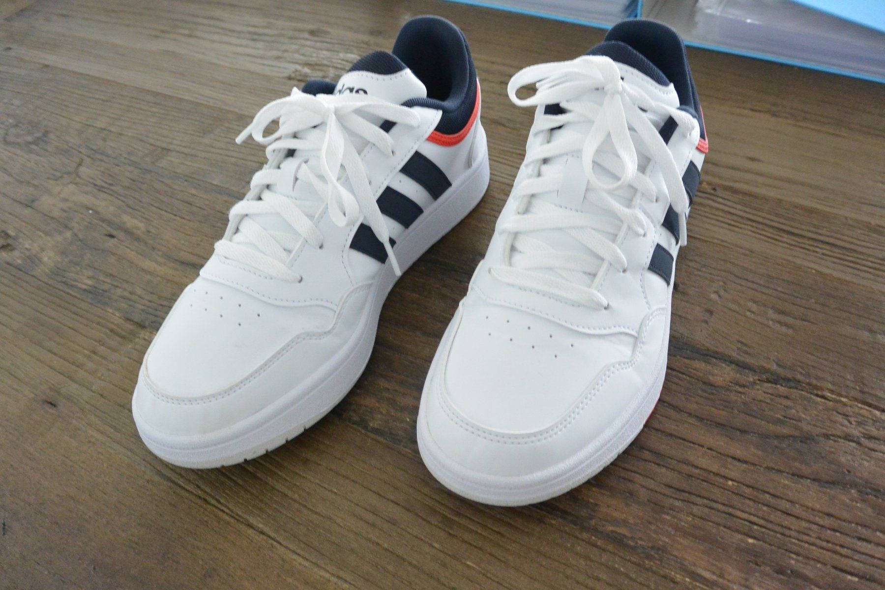 Adidas Scarpe da uomo: ADIDAS HOOPS 3.0 / US 10 – Nuovo e nell'imballaggio originale da Laupen ZH venduto da Tremila 9