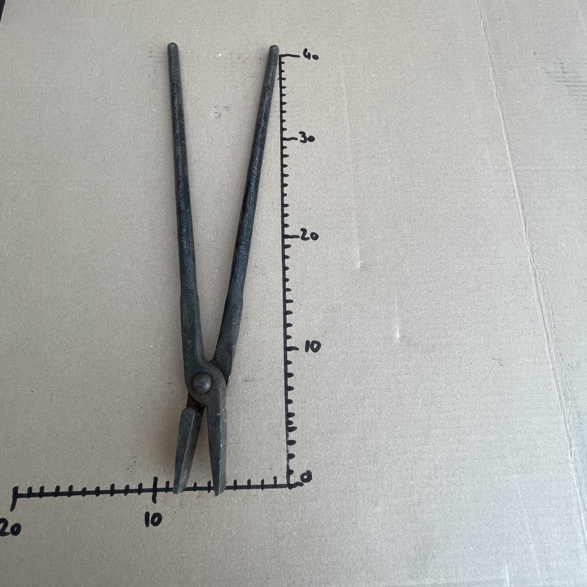 Tutti gli attrezzi: Schmiedezange geschmiedet ca. 40 cm Nr.2 – Usato da Oftringen venduto da Box2