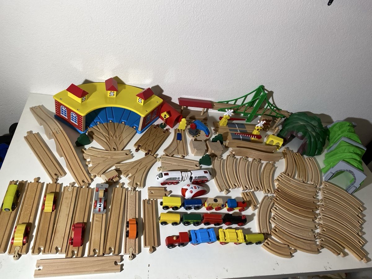 Giocattoli: Holzeisenbahn Brio ect…. – Usato da Winterthur venduto da ben_9vxx