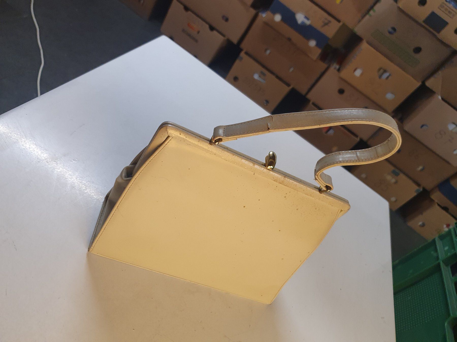 Borse da donna: Handtasche mit Maiglöckchenbemalung – Usato da Zürich venduto da loosebone 2