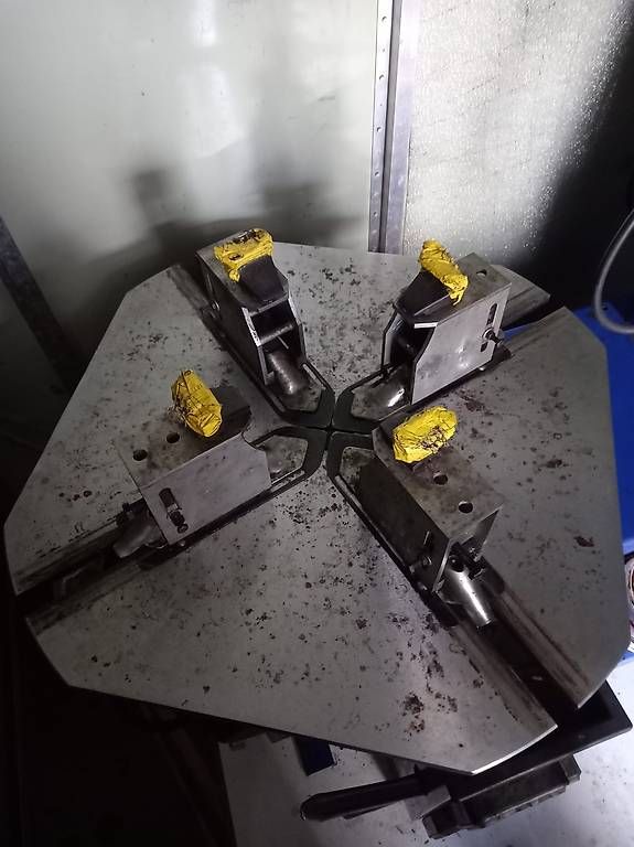 Toutes les machines: Reifenmontiermaschine – D'occasion à Heerbrugg par inviolable_2018 1