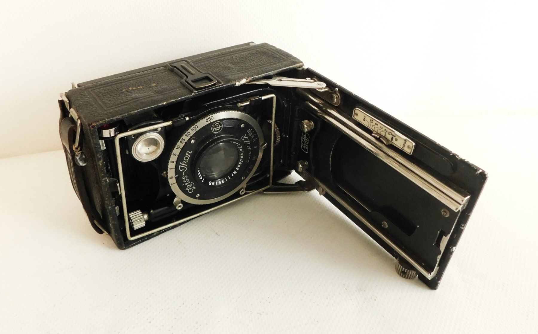 Zeiss Fotocamera: Zeiss Ikon Donata 1930er – Usato da Emmenbrücke venduto da Ulisse-22 5
