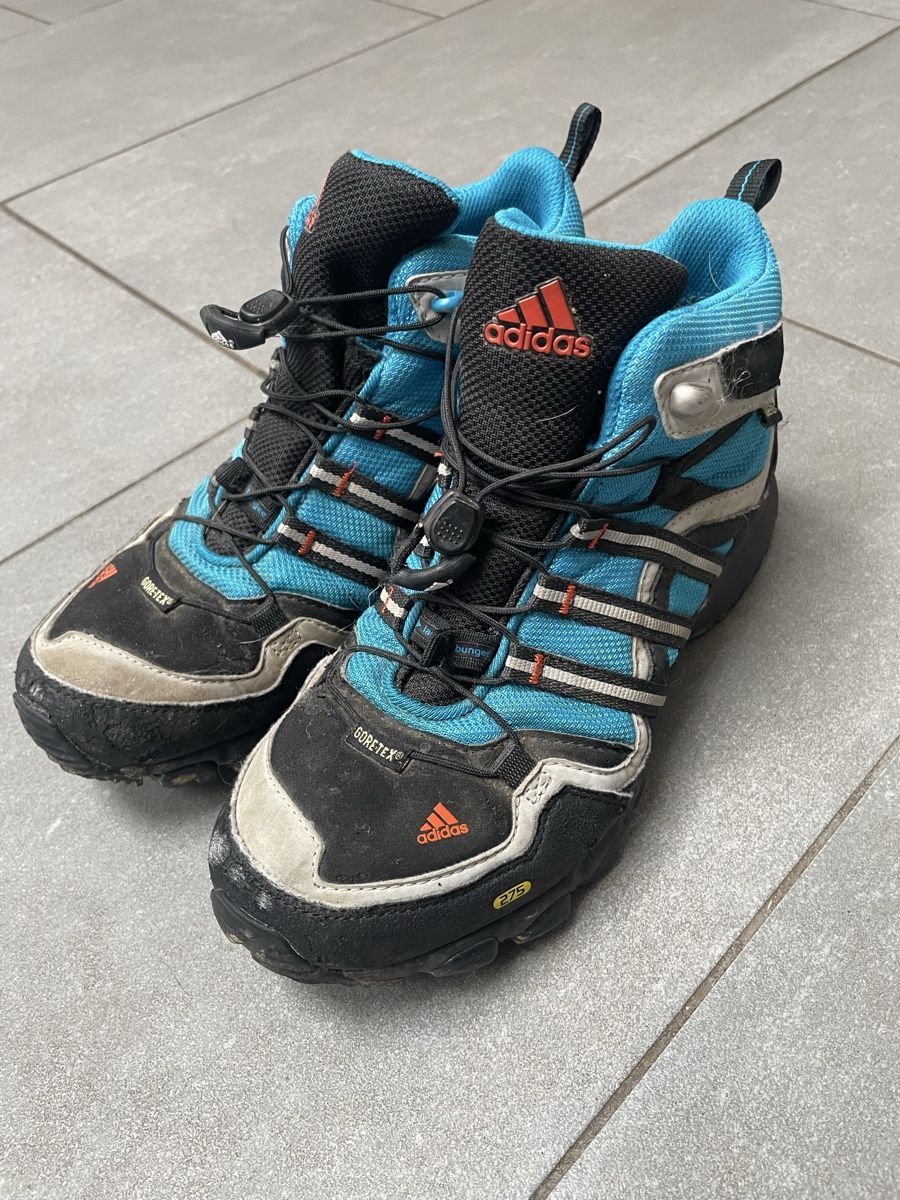 Salomon Scarpe da uomo: Adidas Wanderschuhe Gore-Tex Gr 37.5 – Usato da Iseltwald venduto da Waldisch 1