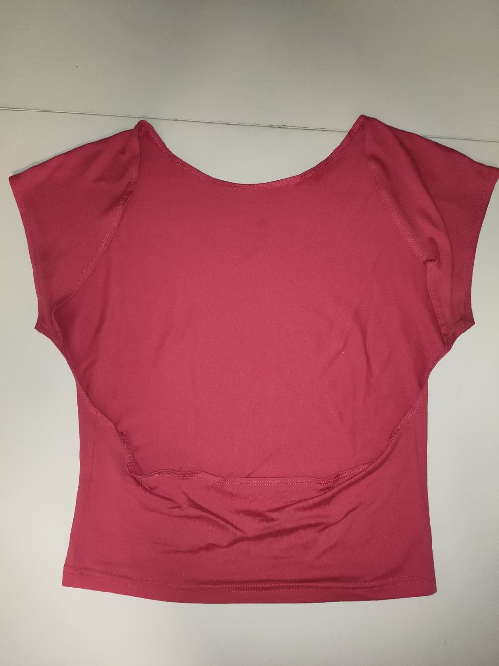 Top: Lot de 3 hauts dos nu, taille L – Usato da Lausanne venduto da Cassandra11 1