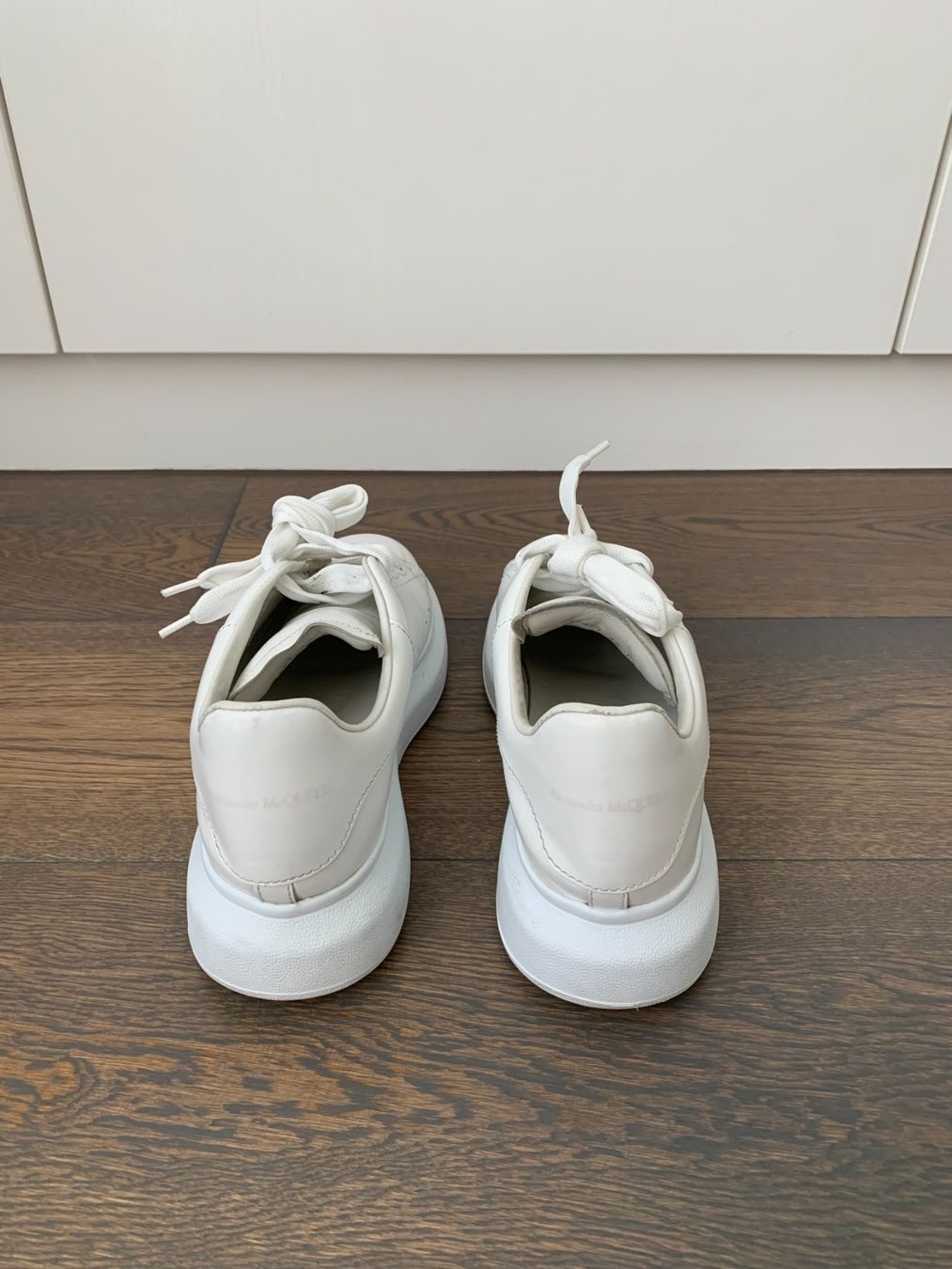 Alexander Mcqueen Scarpe da donna: Alexander McQueen Oversized Sneakers Gr. 39 – Usato da Zug venduto da Cobra.73 4