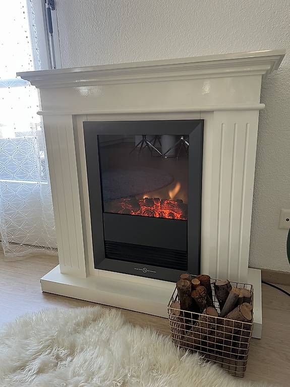 Cheminée: Elektrischer Kamin mit Heizfunktion – D'occasion à Reichenburg par ada_h9rz