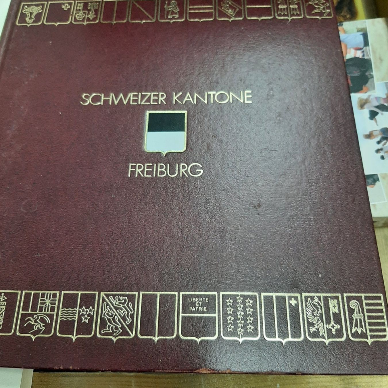 Libri: Schweizer Kantone ( Freiburg) – Usato da Zürich venduto da Schoebi19