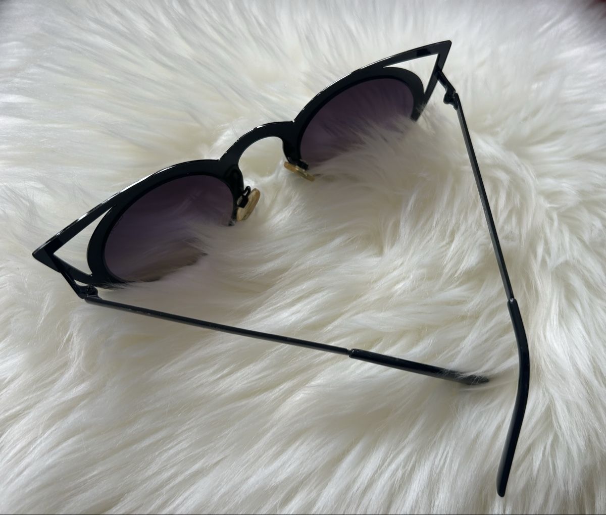 Occhiali & Lenti: Lunettes de soleil QUAY – Usato da Genève venduto da lar_7pkl 1