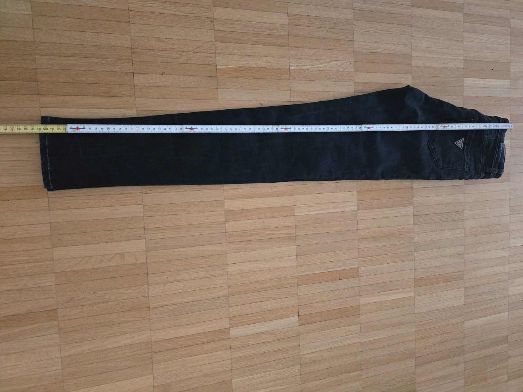 Guess Jeans: Guess Jeans – Usato da Laufenburg venduto da may_r2st 6