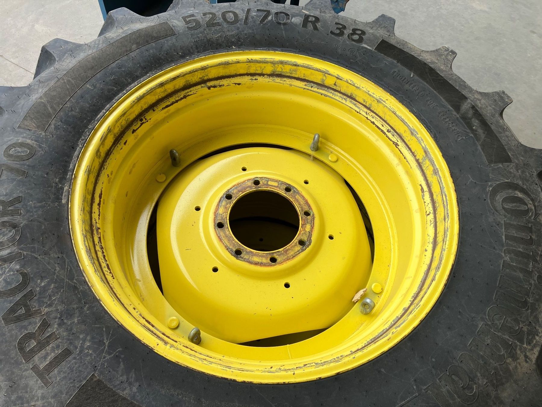 John Deere Pneus & Roues: Räder John Deere 520/70 R38 – D'occasion à Grosswangen par werkstatt6022