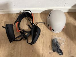 Kletterset Mammut Skywalker 3.0 Helm und Gurt neuwertig