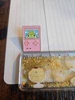 Game Boy Frosch rosa - Pin Badge Anstecker