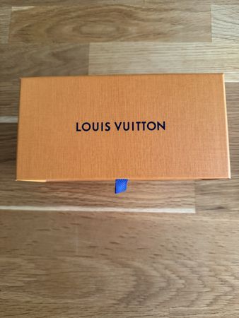 Boîte Louis Vuitton 