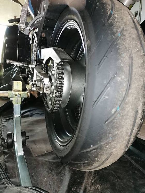 Strada: Suzuki GSX R750W – Usato da Rheinfelden venduto da polarfuchs 1