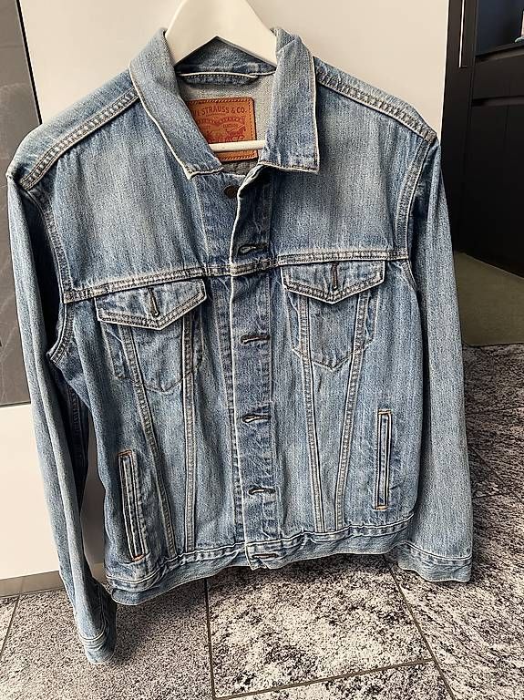 Giacche: Levis Jeansjacke Gr. M – Usato da Arni AG venduto da GerberSandra