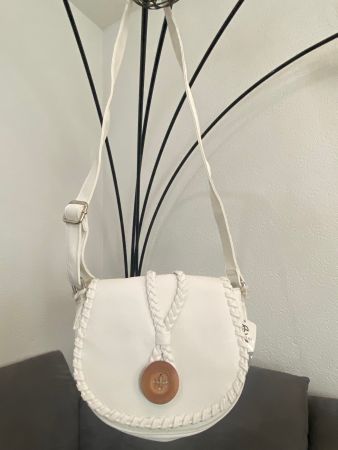 Elegante Damenhandtasche – neu und unbenutzt