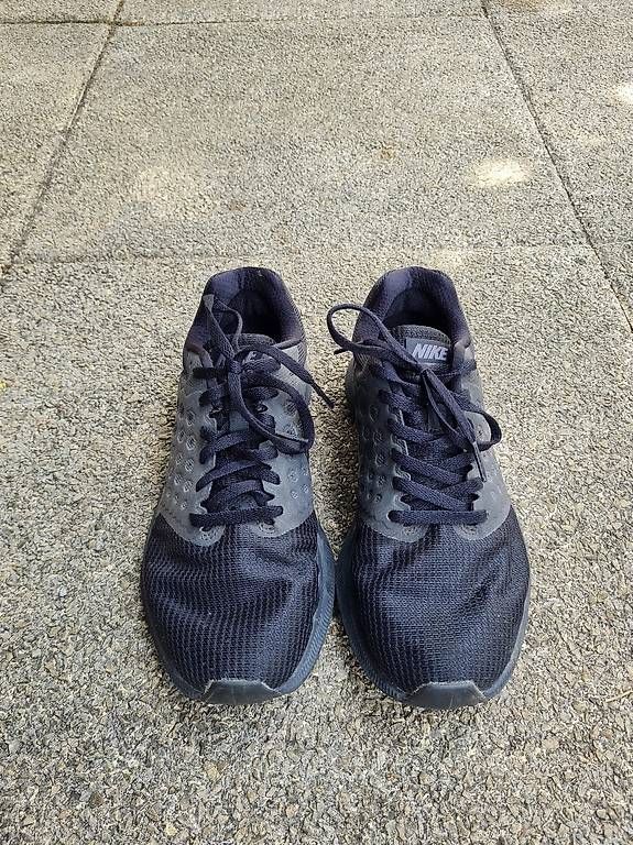 Chaussures femmes: Damen Sneaker Gr. 38 – D'occasion à La Heutte par tau_5vvl 2