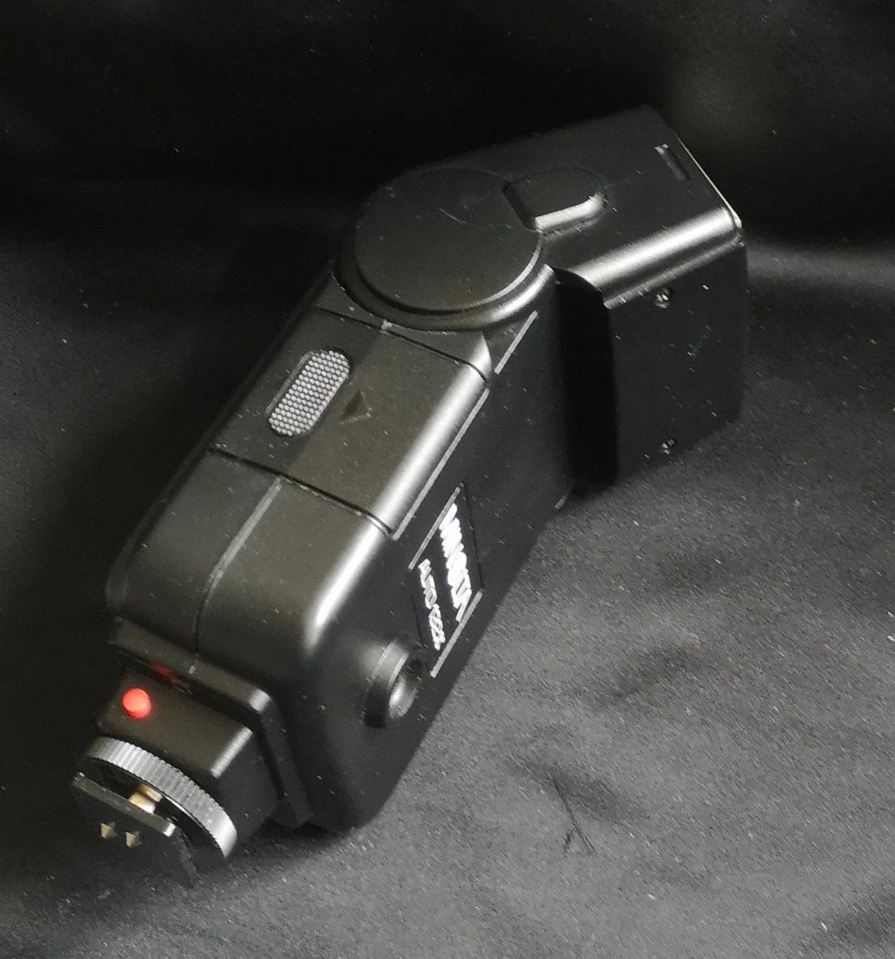 Minolta Flash: Minolta Auto 132X Blitzgerät. – Usato da Thun venduto da Dl3604 1
